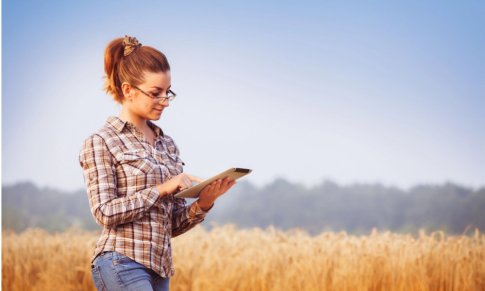 Daily Wellness Routine: Stay Organized and Reduce Stress with a To-Do List A simple to-do list can be a powerful tool in your daily wellness routine, helping to stay organized, reduce stress, and improve focus. This article explores how planning your day with intentional tasks promotes productivity, mental clarity, and emotional well-being. Learn how setting realistic goals, prioritizing self-care, and managing your time effectively can help reduce overwhelm and keep you balanced. By incorporating daily organization into your wellness routine, you’ll enhance your ability to focus, manage stress, and maintain a positive mindset for a healthier, more fulfilling life.